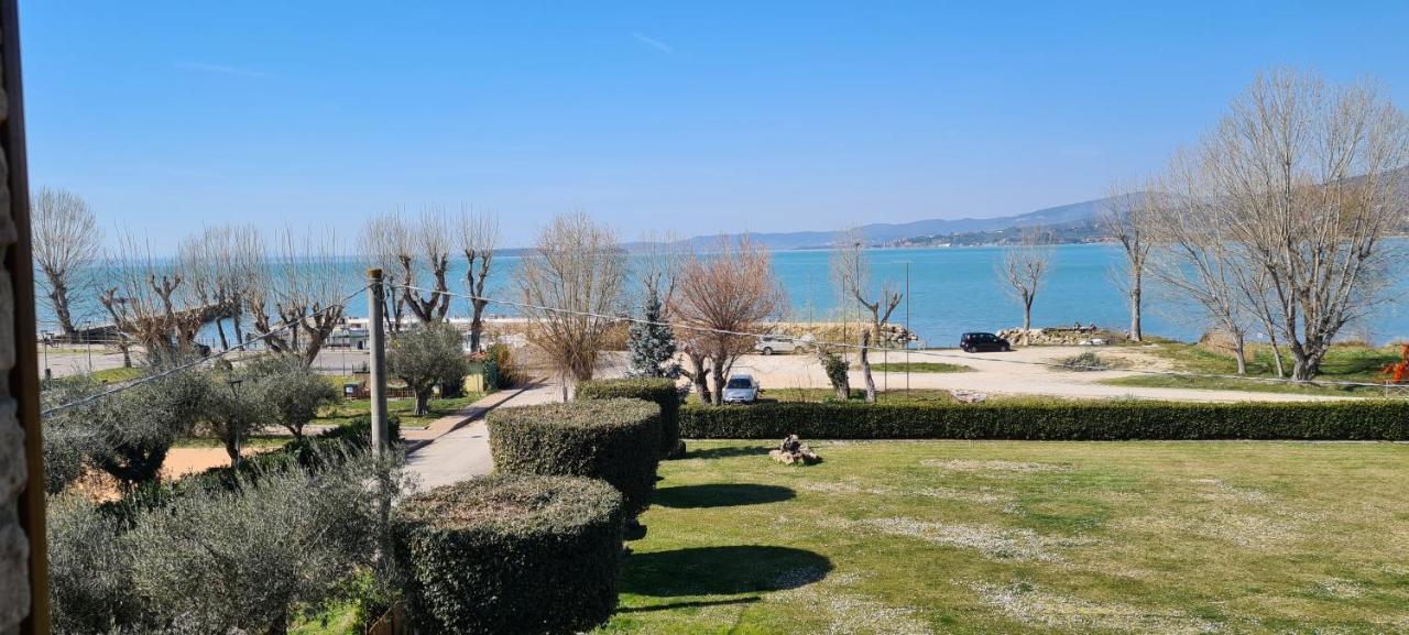 Appartamento Lago Trasimeno - Torricella Pg Extérieur photo