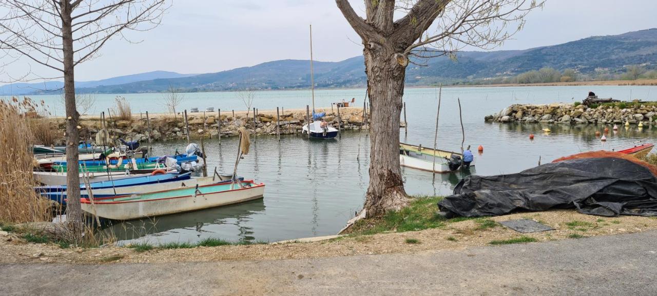 Appartamento Lago Trasimeno - Torricella Pg Extérieur photo
